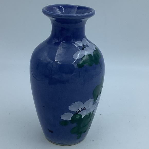 Vintage Brinn’s Pittsburgh Hand-painted Blue Vase - Picture 6 of 10